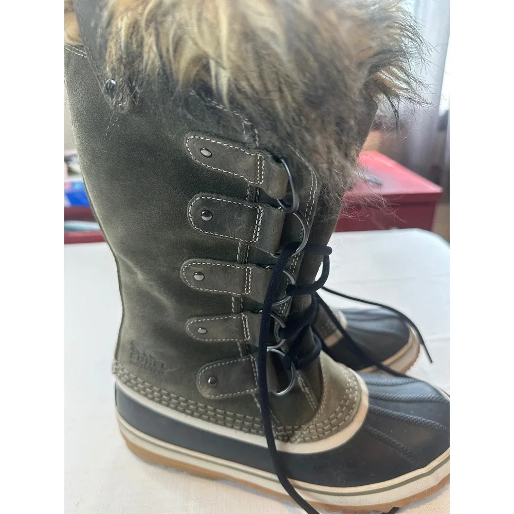 Sorel embrace winter